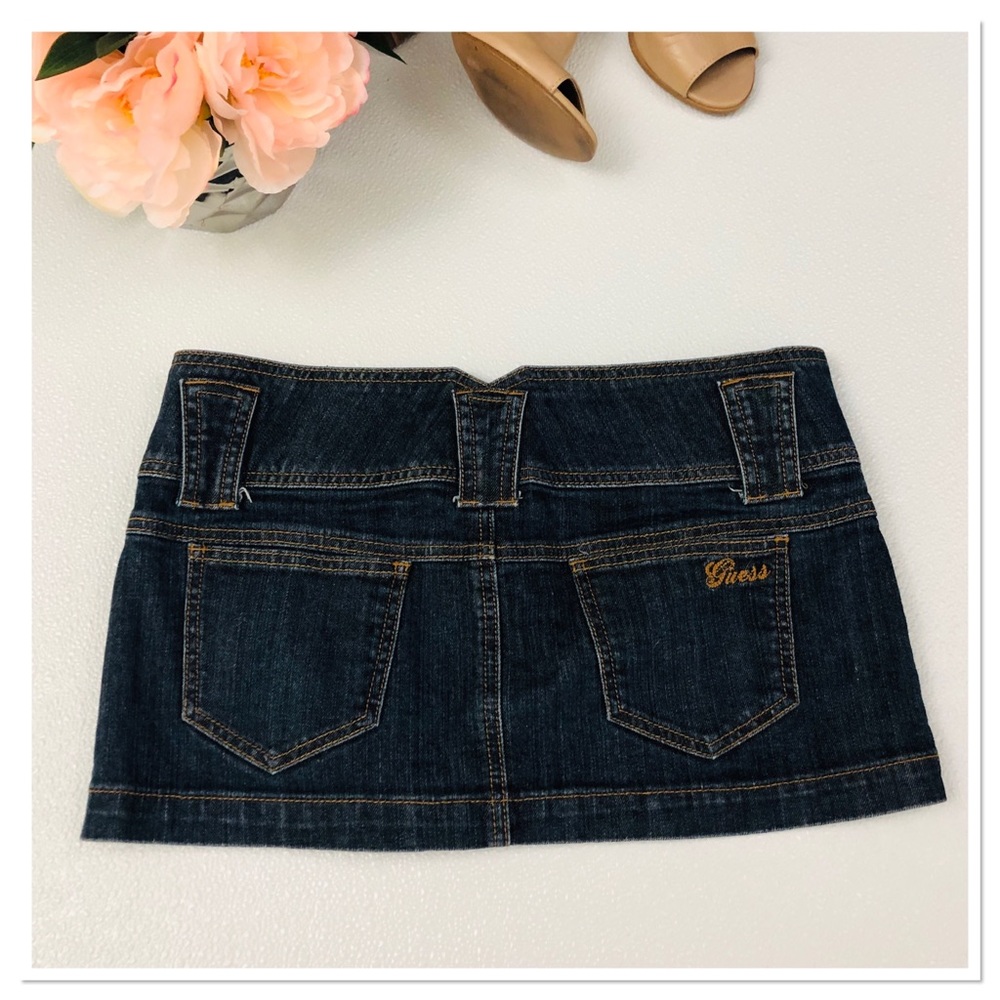 Guess distressed denim jean mini skirt size 28 - Picture 2 of 6